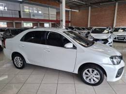 TOYOTA - ETIOS - 2020/2021 - Branca - R$ 68.900,00