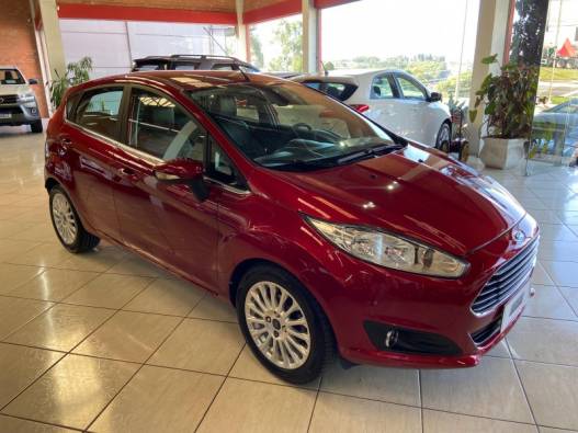 FORD - FIESTA - 2014/2014 - Vermelha - R$ 45.900,00