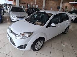 FORD - FIESTA - 2013/2014 - Branca - R$ 34.900,00