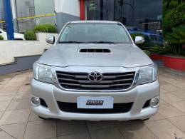 TOYOTA - HILUX - 2013/2013 - Prata - R$ 137.900,00