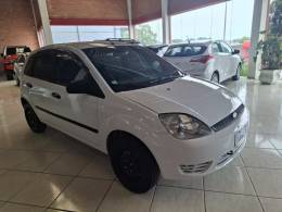 FORD - FIESTA - 2002/2003 - Branca - R$ 23.900,00