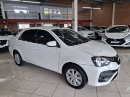 TOYOTA - ETIOS - 2020/2021 - Branca - R$ 68.900,00