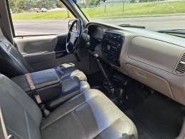 FORD - RANGER - 1999/2000 - Verde - R$ 39.900,00