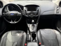 FORD - FOCUS - 2016/2016 - Preta - R$ 62.900,00