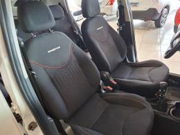 FIAT - UNO - 2012/2013 - Branca - R$ 42.900,00