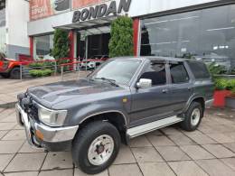 TOYOTA - HILUX SW4 - 1994/1995 - Cinza - R$ 67.900,00