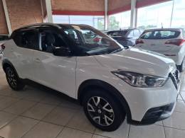 NISSAN - KICKS - 2019/2020 - Branca - R$ 89.900,00