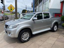 TOYOTA - HILUX - 2013/2013 - Prata - R$ 137.900,00