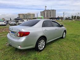 TOYOTA - COROLLA - 2008/2009 - Prata - R$ 58.900,00