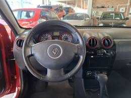 RENAULT - SANDERO - 2013/2014 - Vermelha - R$ 45.900,00