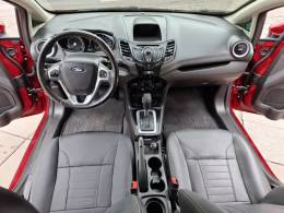 FORD - FIESTA - 2014/2015 - Vermelha - R$ 49.900,00