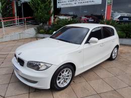 BMW - 118I - 2010/2011 - Branca - R$ 57.900,00