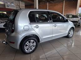 VOLKSWAGEN - UP - 2017/2018 - Prata - R$ 57.900,00