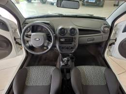 FORD - KA - 2012/2013 - Branca - R$ 28.900,00