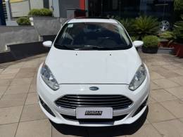 FORD - FIESTA - 2015/2015 - Branca - R$ 53.900,00