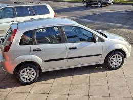 FORD - FIESTA - 2002/2003 - Prata - R$ 18.900,00