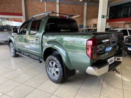 NISSAN - FRONTIER - 2013/2014 - Verde - R$ 94.900,00