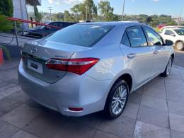 TOYOTA - COROLLA - 2014/2015 - Prata - R$ 88.900,00