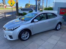 TOYOTA - COROLLA - 2014/2015 - Prata - R$ 88.900,00