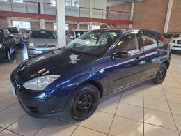 FORD - FOCUS - 2006/2006 - Azul - R$ 25.900,00