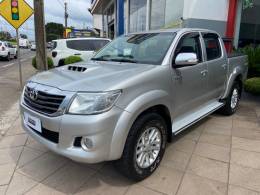 TOYOTA - HILUX - 2013/2013 - Prata - R$ 137.900,00