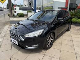 FORD - FOCUS - 2016/2016 - Preta - R$ 62.900,00