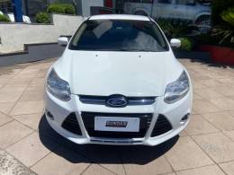 FORD - FOCUS - 2013/2014 - Branca - R$ 56.900,00