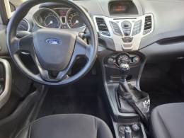 FORD - FIESTA - 2012/2012 - Prata - R$ 37.900,00