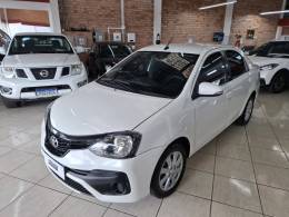 TOYOTA - ETIOS - 2020/2021 - Branca - R$ 68.900,00