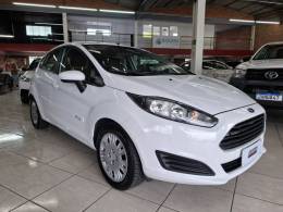 FORD - FIESTA - 2015/2016 - Branca - R$ 48.900,00