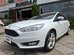 FORD - FOCUS - 2017/2017 - Branca - R$ 63.900,00