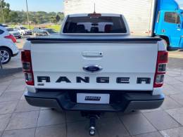 FORD - RANGER - 2019/2020 - Branca - R$ 138.900,00