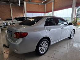 TOYOTA - COROLLA - 2008/2009 - Prata - R$ 58.900,00