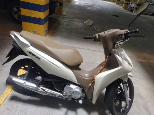 HONDA - BIZ 125 - 2024/2024 - Branca - Sob Consulta