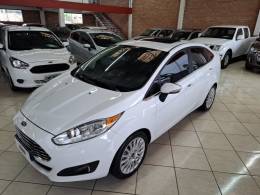 FORD - FIESTA - 2015/2016 - Branca - R$ 59.900,00