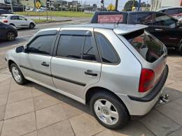 VOLKSWAGEN - GOL - 2003/2003 - Prata - R$ 25.000,00