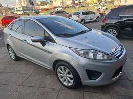 FORD - FIESTA - 2012/2012 - Prata - R$ 37.900,00