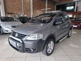 VOLKSWAGEN - CROSSFOX - 2005/2006 - Cinza - R$ 27.900,00