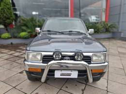 TOYOTA - HILUX SW4 - 1994/1995 - Cinza - R$ 67.900,00