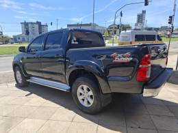 TOYOTA - HILUX - 2012/2013 - Preta - R$ 136.900,00